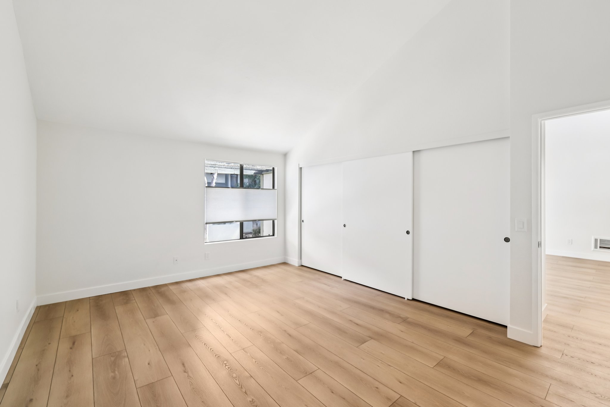 Agee St 186-S2403-028.jpg