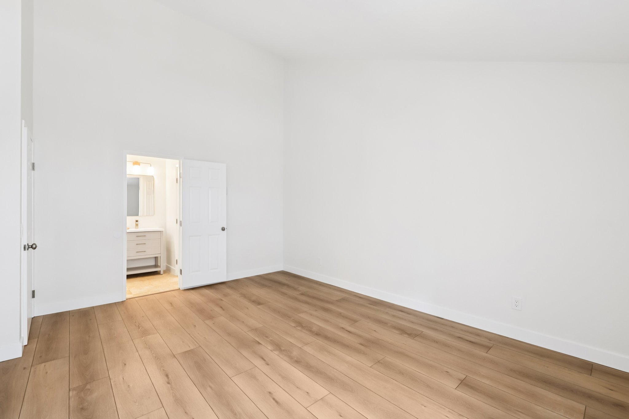 Agee St 186-S2403-030.jpg