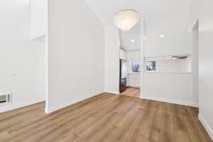 Agee St 186-S2403-007.jpg