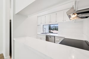 Agee St 186-S2403-010.jpg