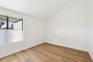 Agee St 186-S2403-020.jpg