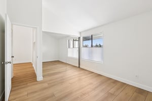 Agee St 186-S2403-021.jpg