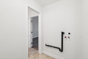 Agee St 186-S2403-023.jpg