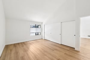 Agee St 186-S2403-028.jpg