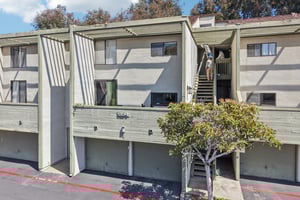 Agee St 186-S2403-039.jpg