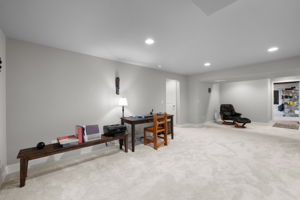  Photo 44