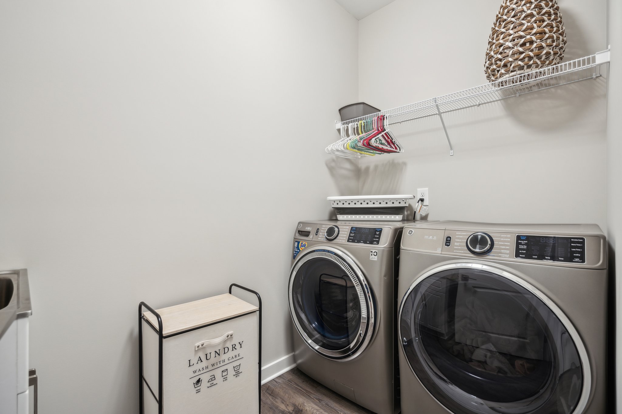Local_Flavor_Films_6185 White Way, Gainesville, GA 30506-121.jpg