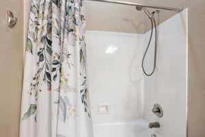 Bathroom 2_1