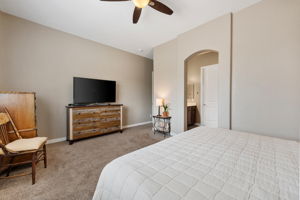 Primary Bedroom_2