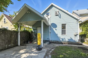  Photo 41