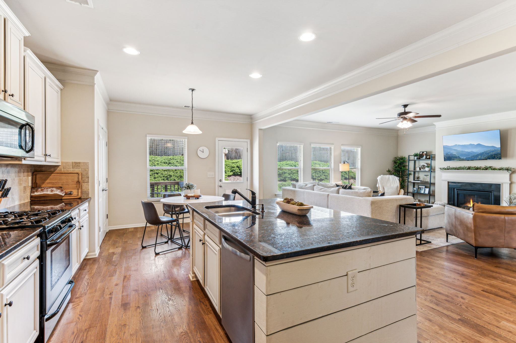 619 Darnell Rd, Canton, GA 30115 Local Flavor Films + Photography