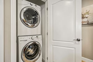 62-64 Hampshire St-S1709-044.jpg