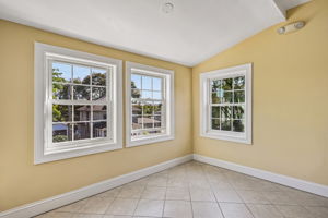 84-print-62-64 Hampshire St-S1709-063 r