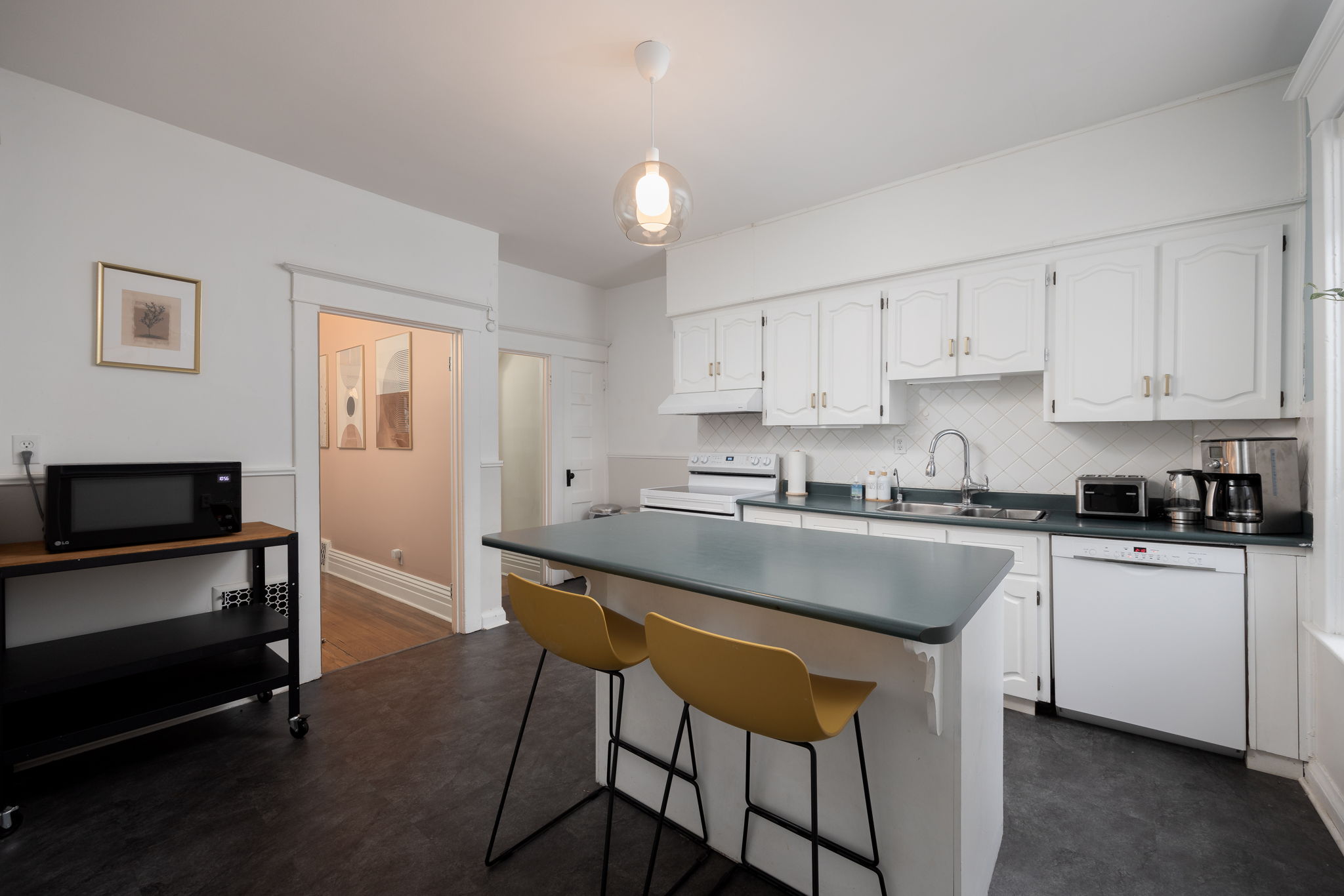 Toronto property showcase — delivered property photograph 9