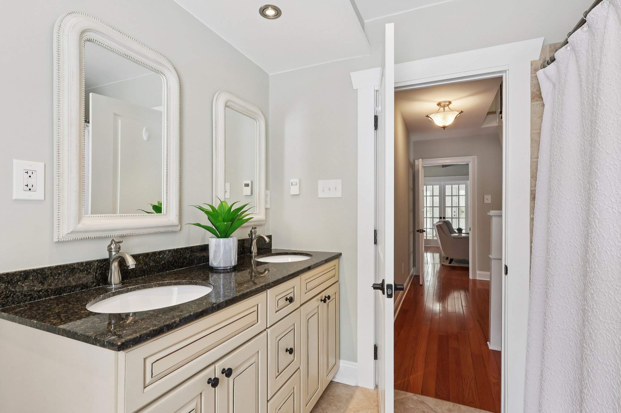 Callowhill Rd-L1102-025.jpg