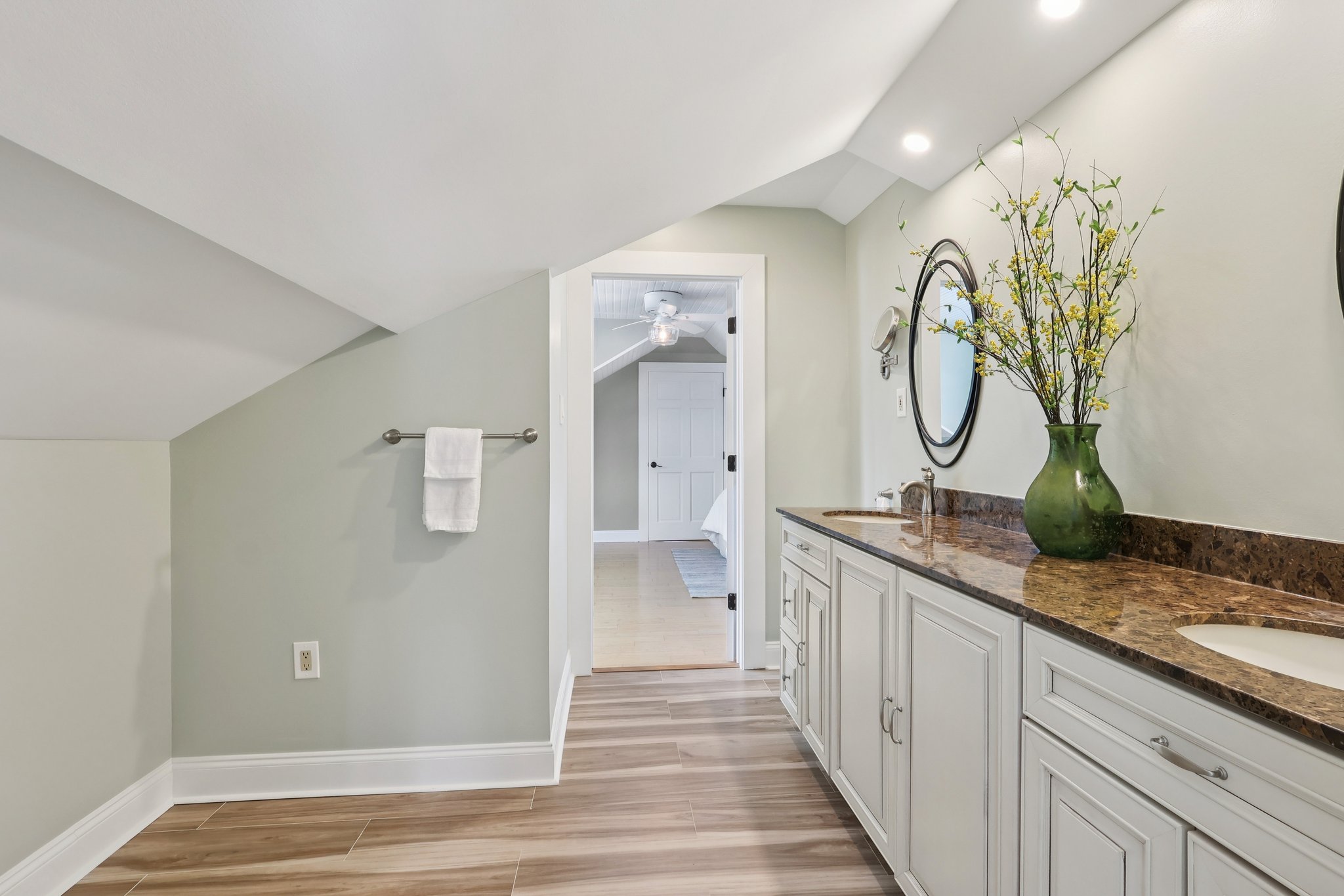 Callowhill Rd-L1102-035.jpg