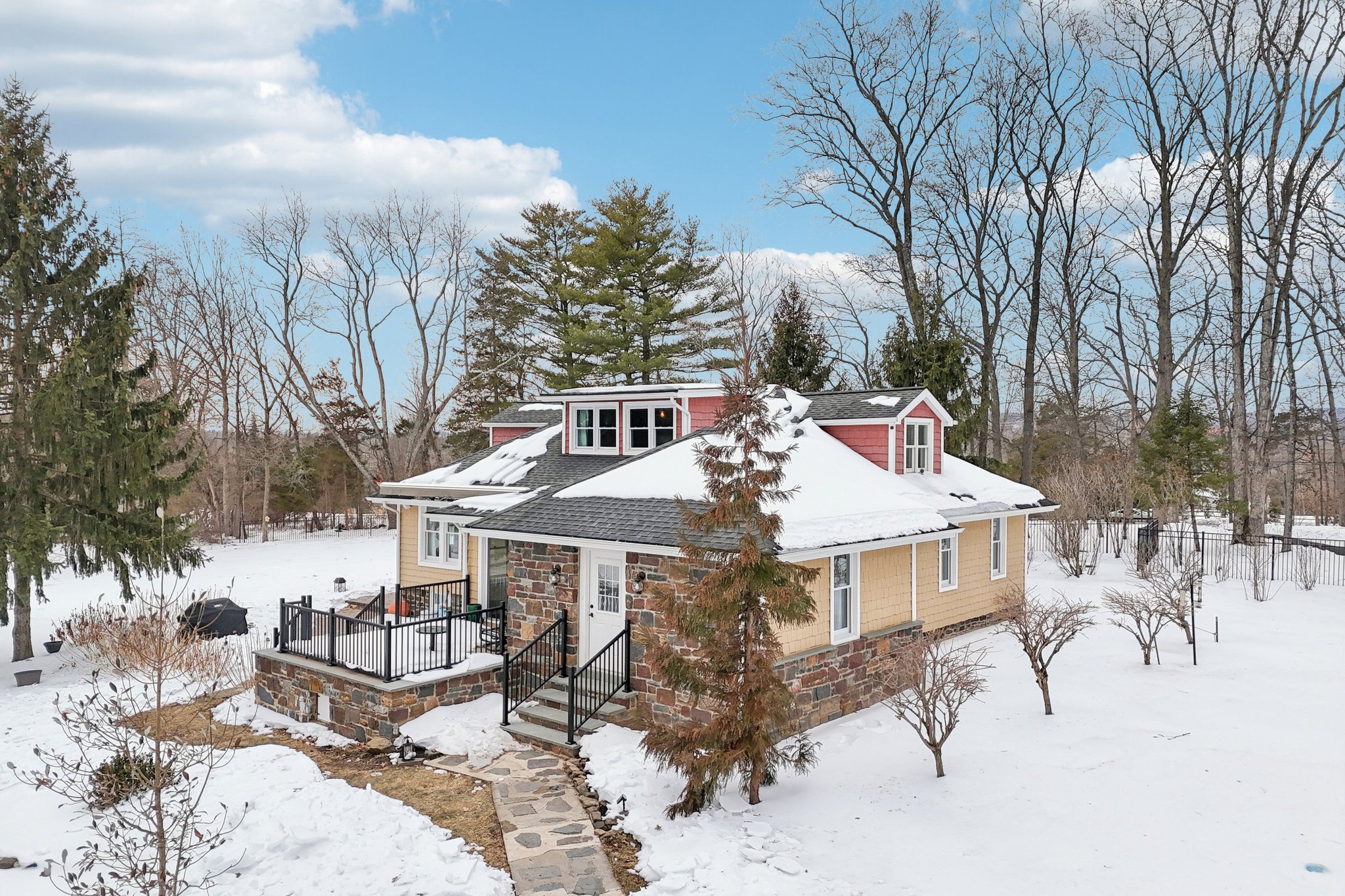 Callowhill Rd-L1102-047.jpg