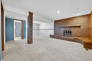  Photo 45