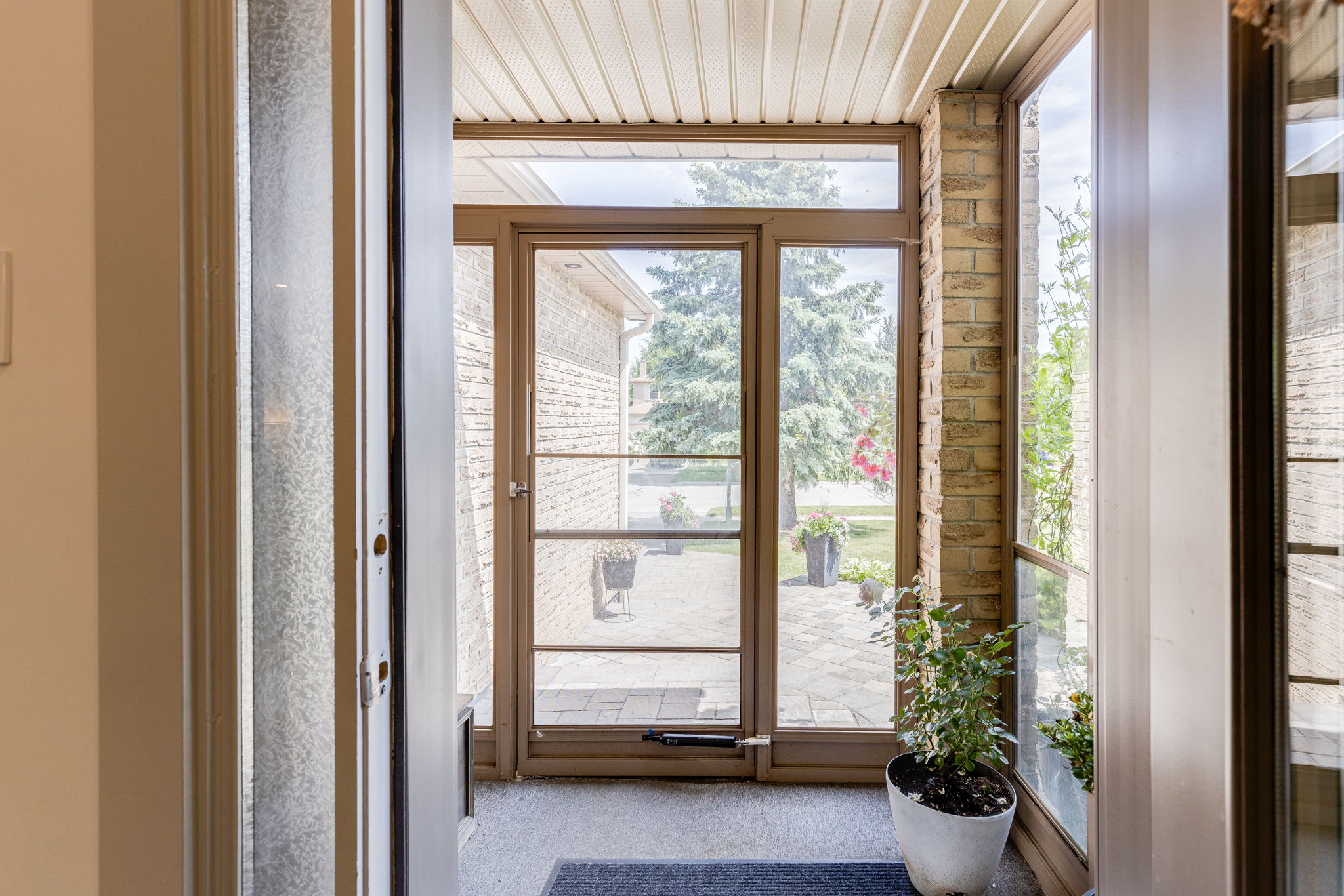 East Gwillimbury property showcase — delivered property photograph 16