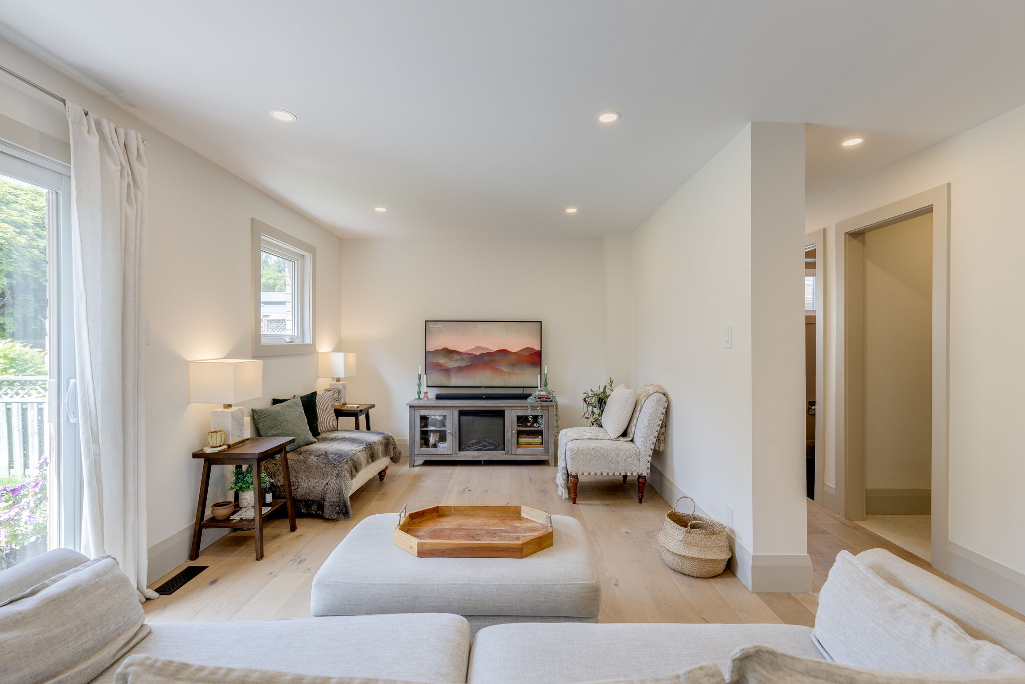 East Gwillimbury property showcase — delivered property photograph 28