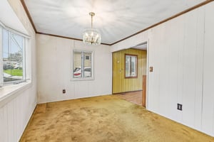 E 20th St-S1710-007.jpg
