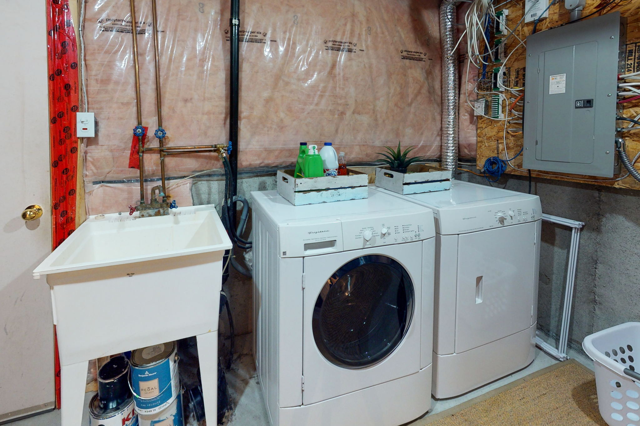 Lower Level - Laundry Room