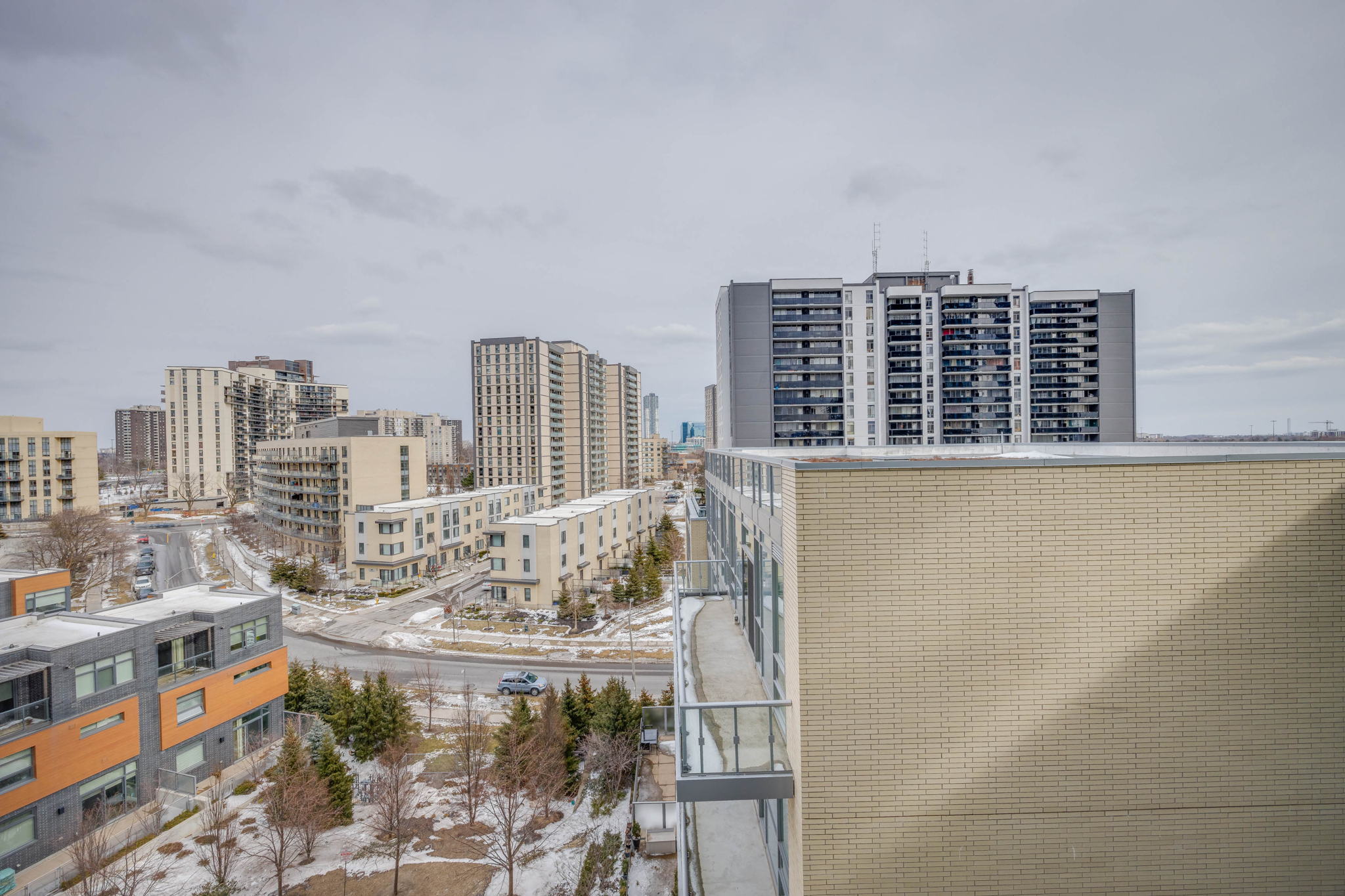 Toronto property showcase — delivered property photograph 32