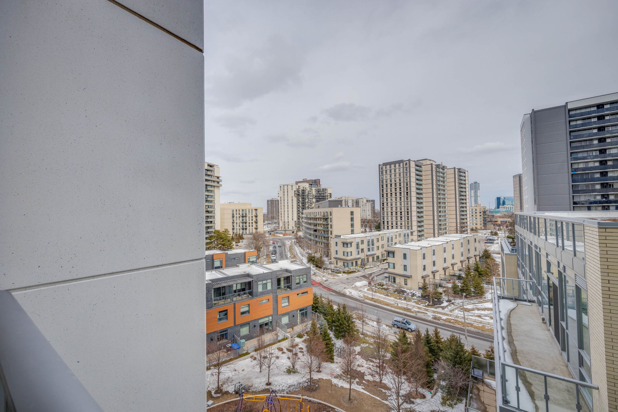 Toronto property showcase — delivered property photograph 33