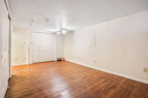  Photo 31