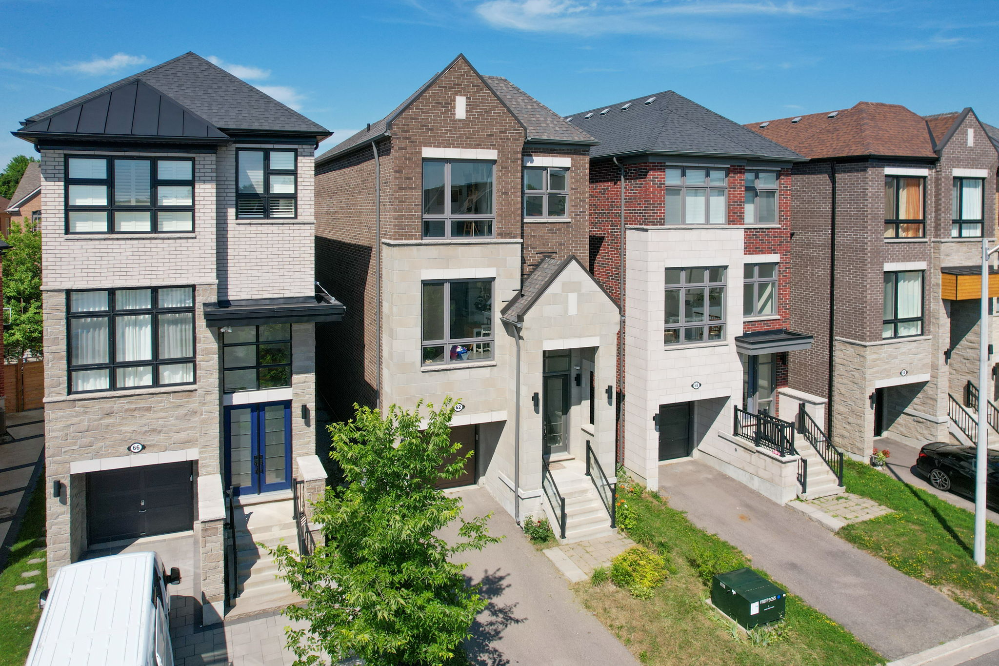 62 Hesperus Rd Vaughan, ON L4J 0K3