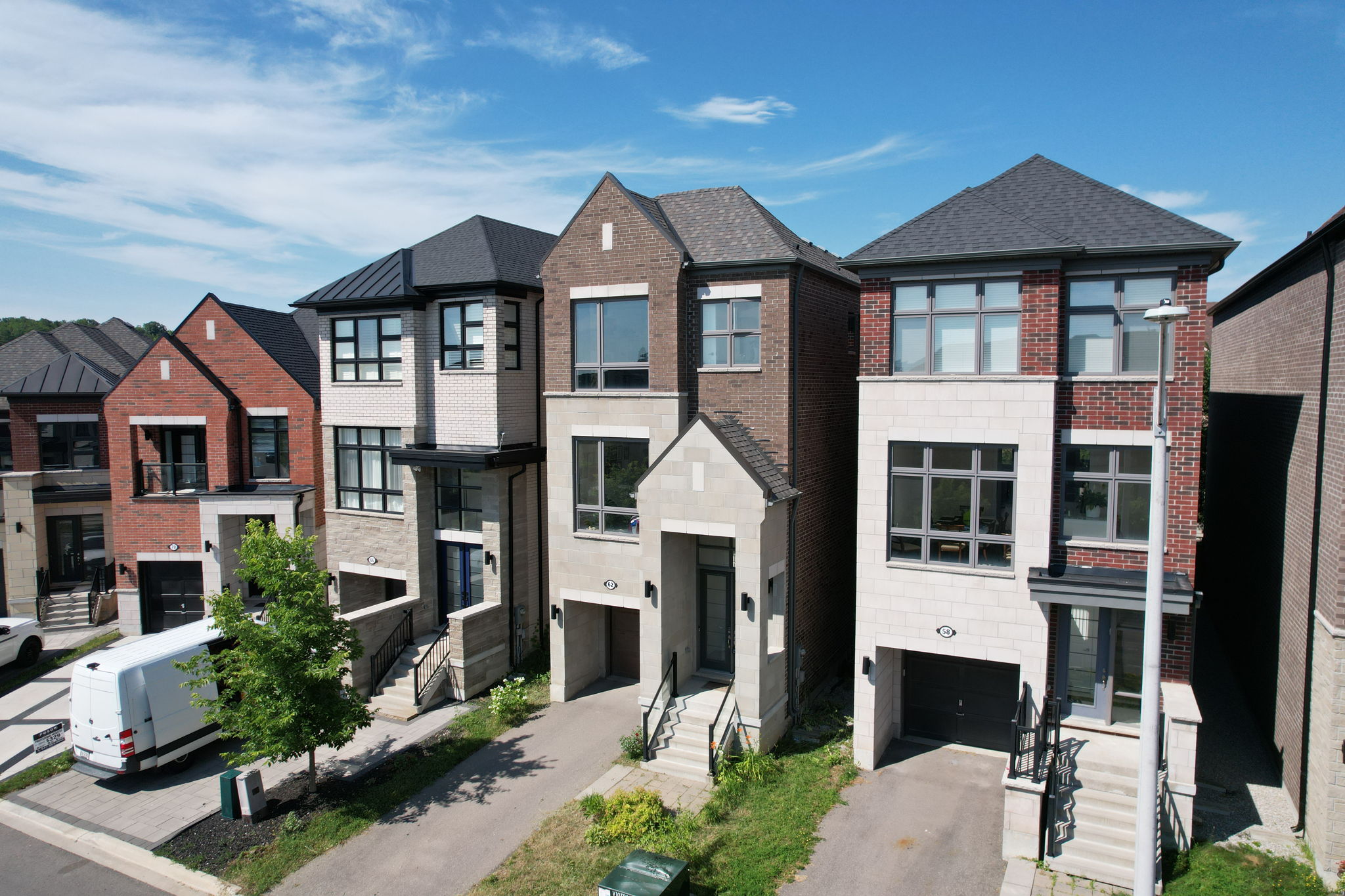 62 Hesperus Rd Vaughan, ON L4J 0K3