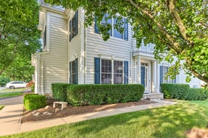 Hickory Hill Blvd 2001-S0207-003.jpg