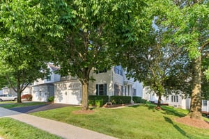 Hickory Hill Blvd 2001-S0207-006.jpg