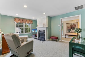 Hickory Hill Blvd 2001-S0207-055.jpg
