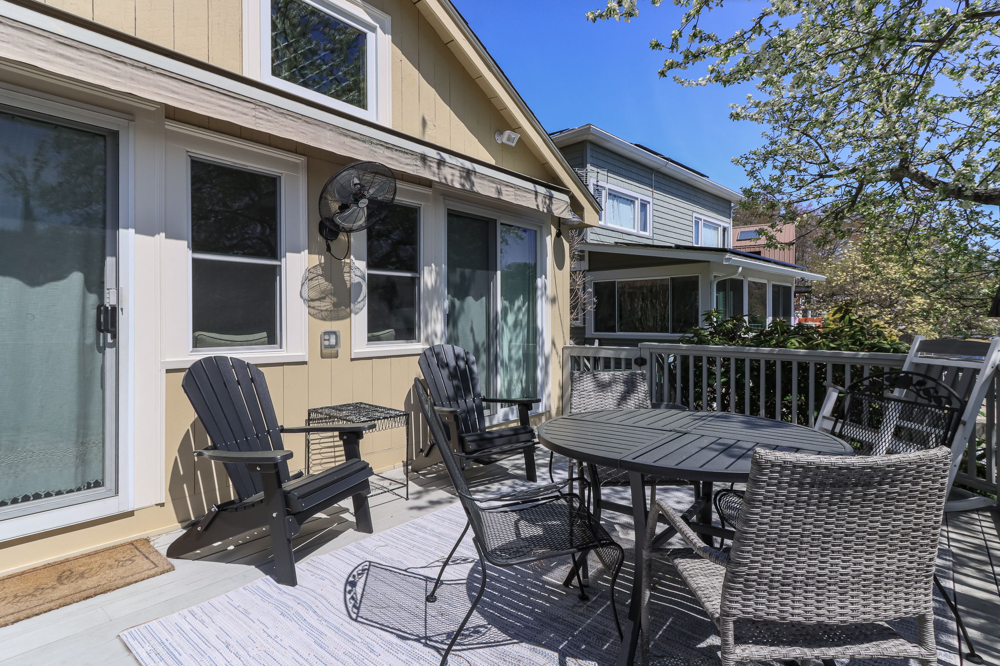 ExteriorRearDeck-3