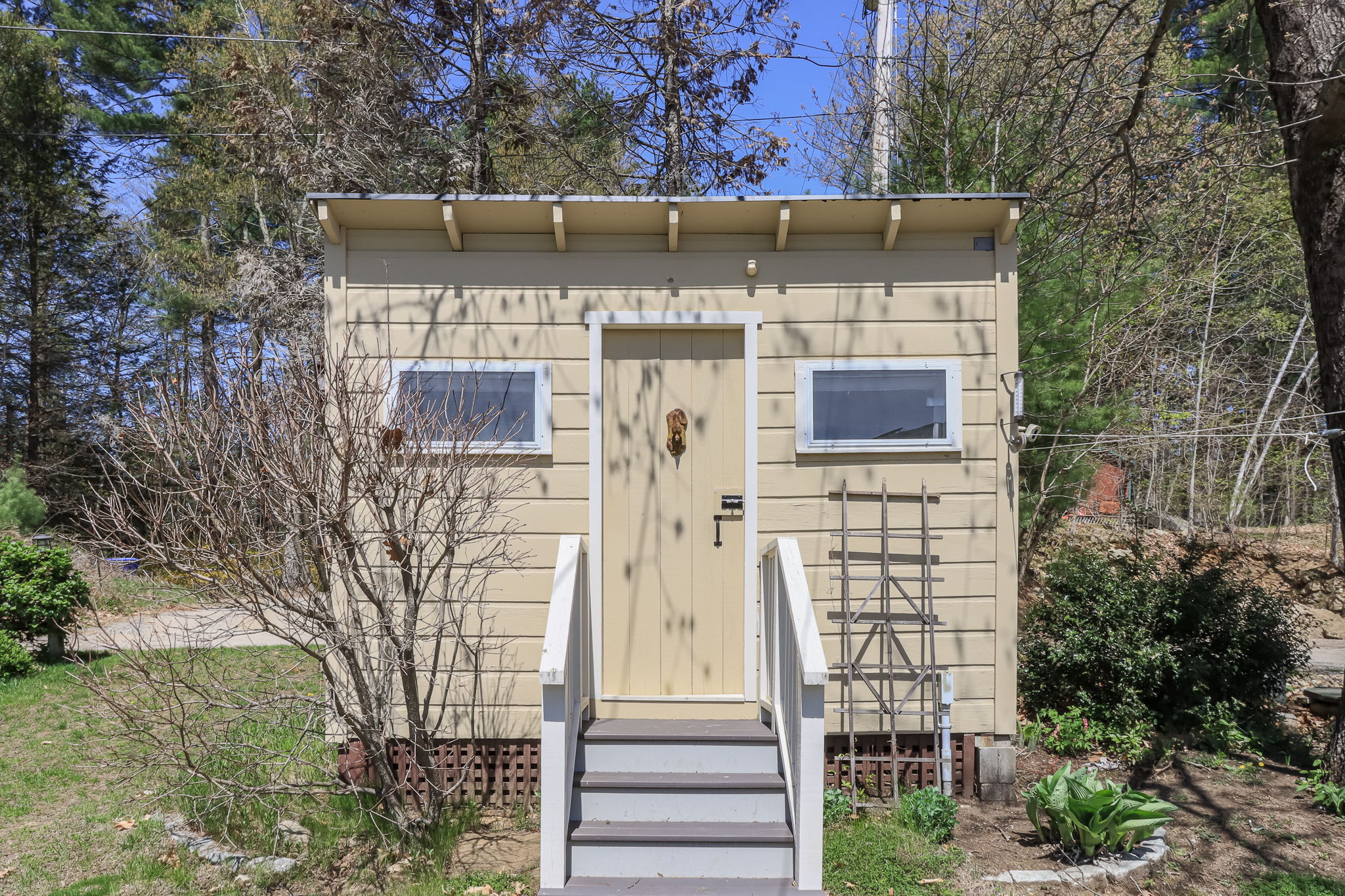 ExteriorShed-1