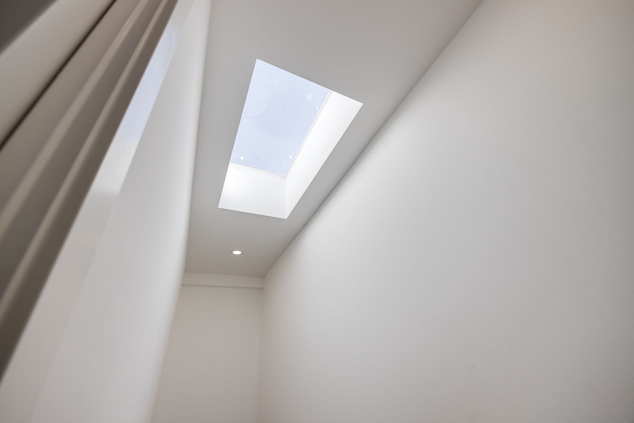 Toronto property showcase — delivered property photograph 40