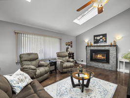 62 Old Chester Rd Derry NH 24