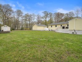 62 Old Chester Rd Derry NH 53