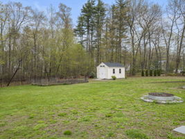 62 Old Chester Rd Derry NH 57