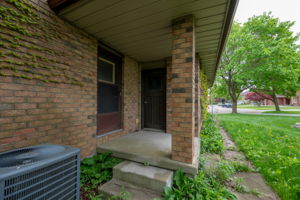  Photo 40