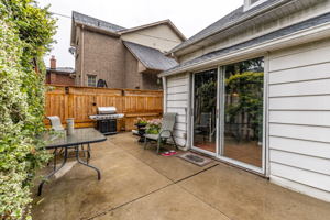 62 Poplar Ave, Etobicoke, ON M9B 3R4, Canada Photo 28