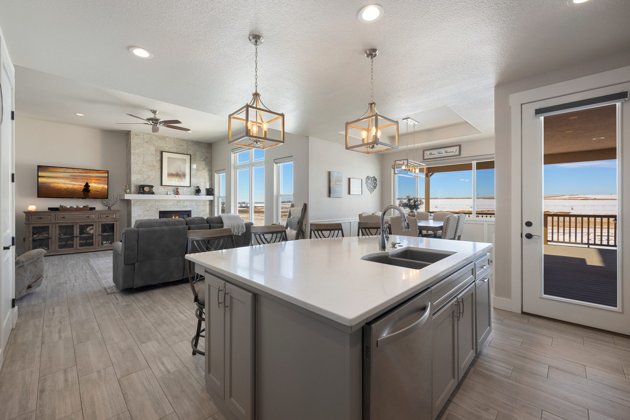 Kitchen, Dining Room & Great Room (Main Level)