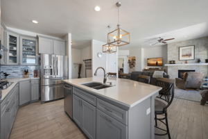 Kitchen (Main Floor)