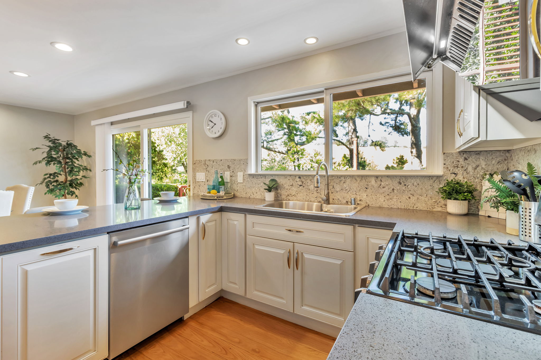 012_62 Warfield Dr  