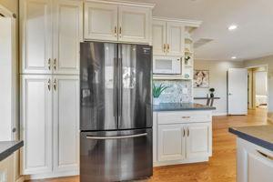 013_62 Warfield Dr  
