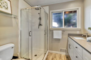 039_62 Warfield Dr  