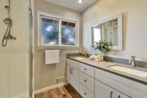 040_62 Warfield Dr  