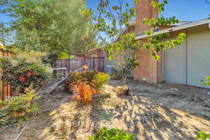 047_62 Warfield Dr  