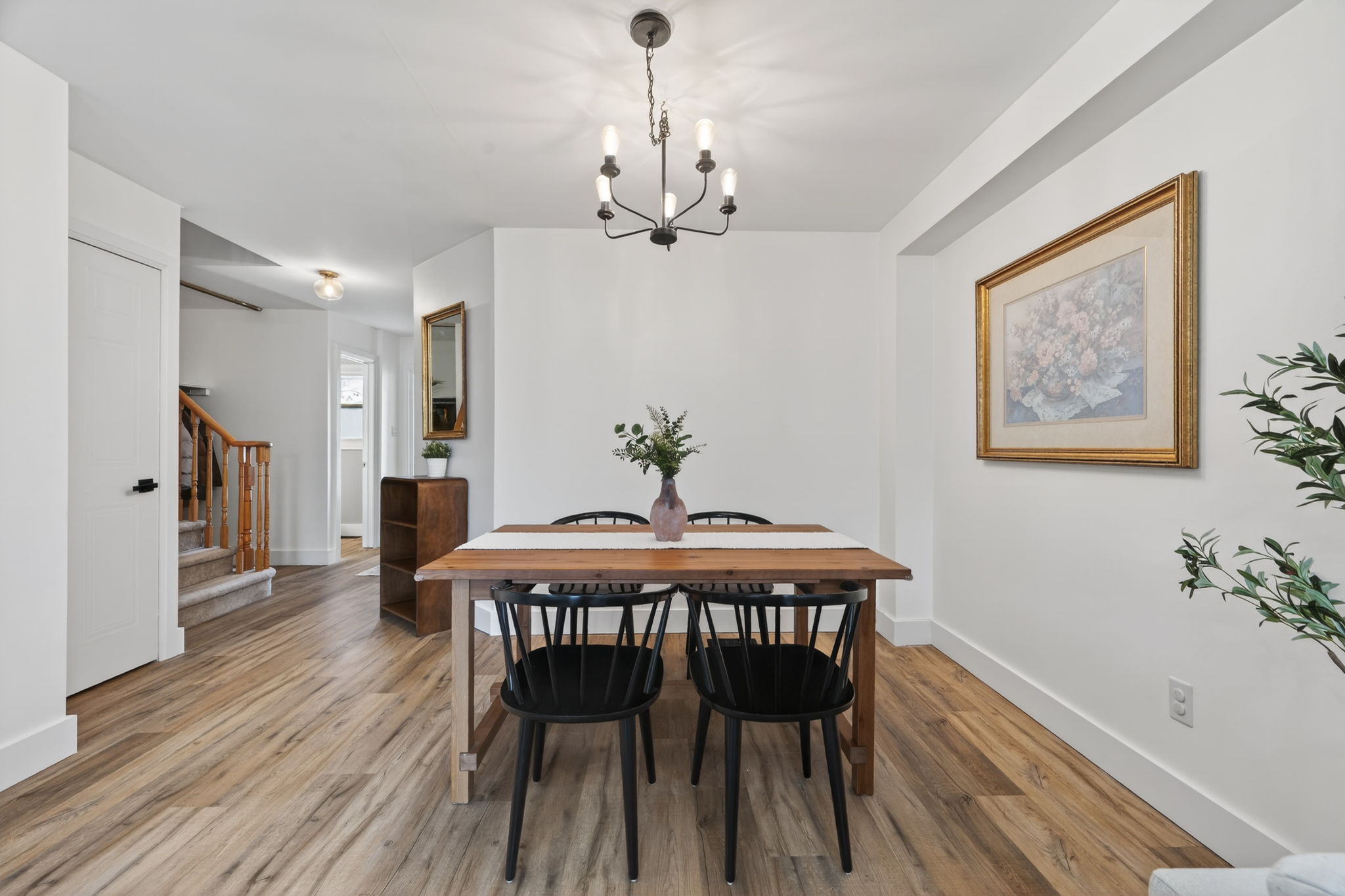62 Windham Crescent Courtice, ON L1E 1Y3